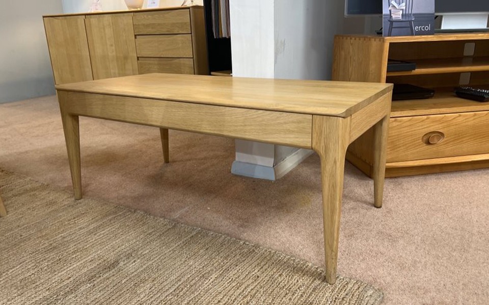 Ercol Romana Coffee Table
Solid Oak, Clear Matt
W:100cm D:50cm H:41cm
Was £893 Now £579 Ercol Romana Coffee Table
Solid Oak, Clear Matt
W:100cm D:50cm H:41cm
Was £893 Now £579